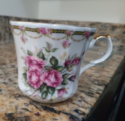 Tea Cup ,SPRINGFIELD Bone China Made In England 