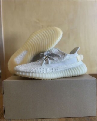 Adidas Yeezy Boost 350 V2 Light GY3438 Size 10 Brand New Fast Shipping