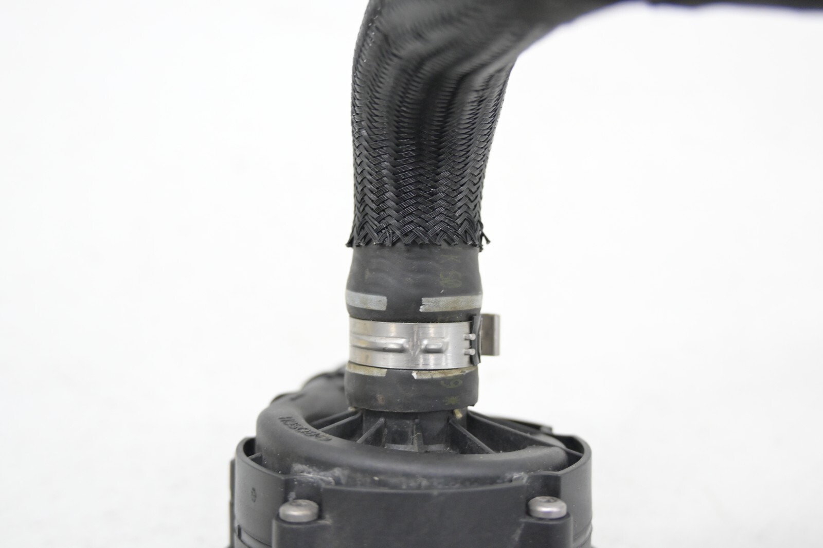 ⭐ 14-20 Maserati Ghibli Quatt Engine Electric Aux Coolant Water Pump Unit Oem