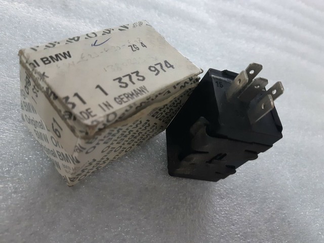 control unit for interior light this fits your bmw 633csi 61311373974 for sale online ebay control unit for interior light this fits your bmw 633csi 61311373974