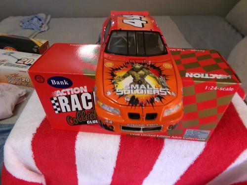 1/24 SCALE ACTION SHELL 1998 CAR SMALL SOLDIERS BRAND NEW MINT CONDTION!!!!! - Picture 4 of 12