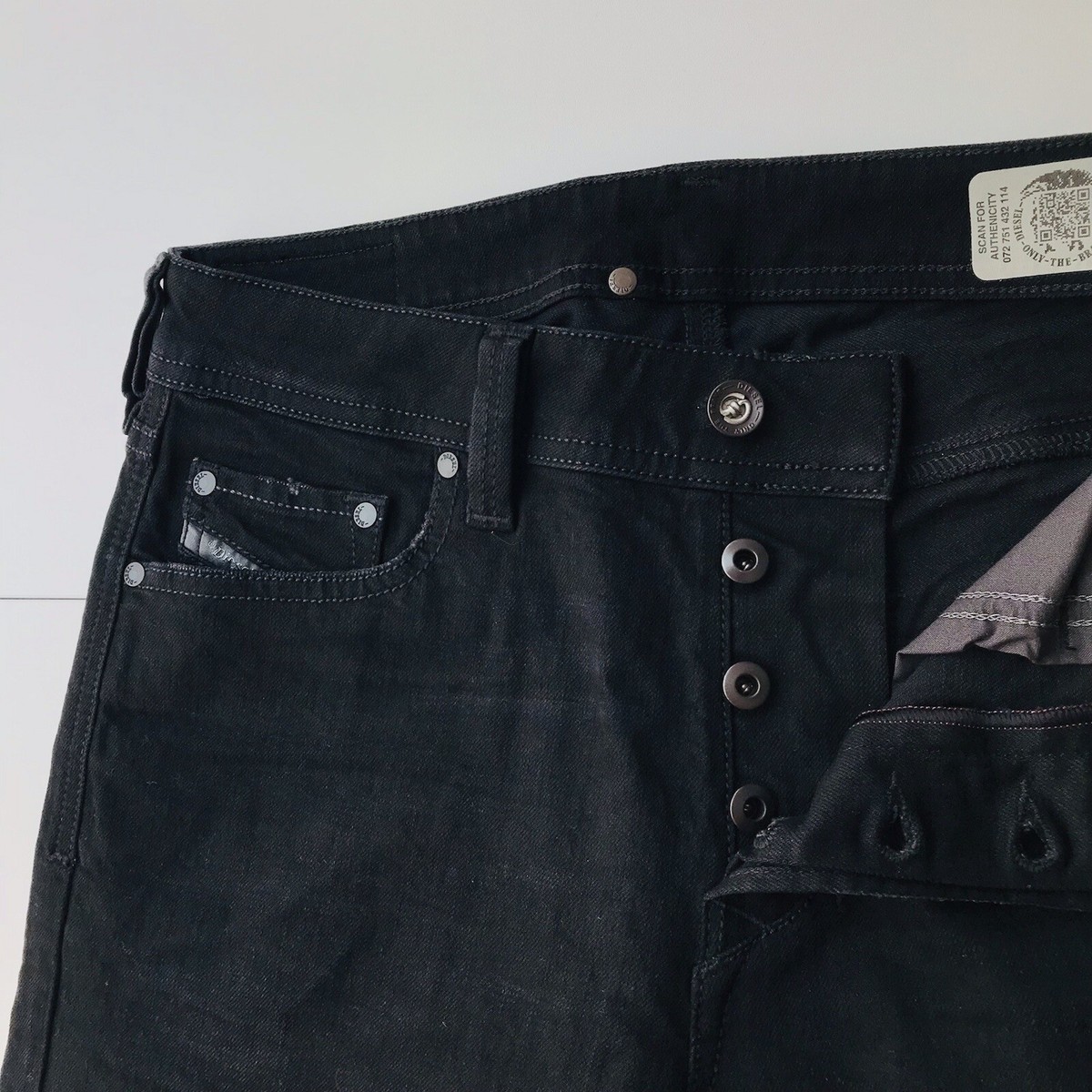 DIESEL Larkee-Beex 084NR W28/L30 新品 DIESEL Larkee-Beex 084NR W28/L30 新品 - メルカリ