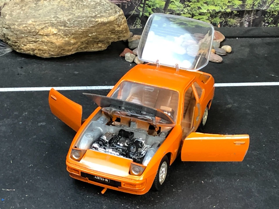 Imperfect Mebetoys 1:24 Diecast Car ITALY ORANGE PORSCHE 924 #8612 No Box AS-IS - Image 2 of 4