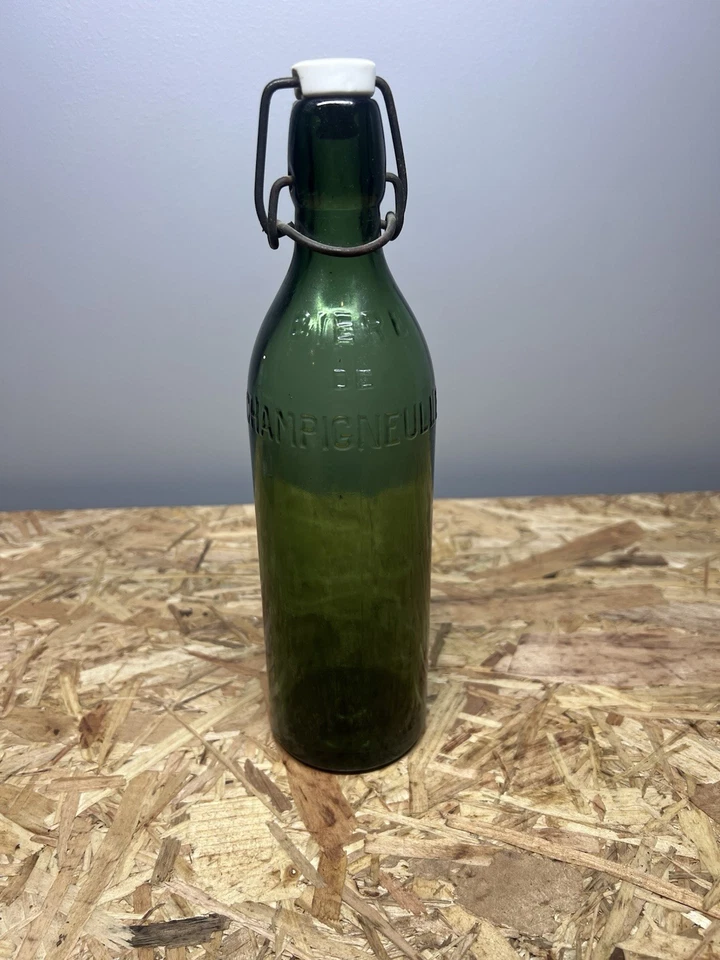 Ancienne Bouteille Bière de Champigneulles verre fumé 75 cl Bouchon porcelaine - Photo 1/4