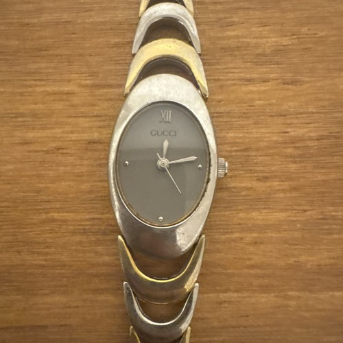 Gucci 1586 Ladies Watch Italy Swiss Stainless Steel Quartz White Dial - Picture 2 of 9