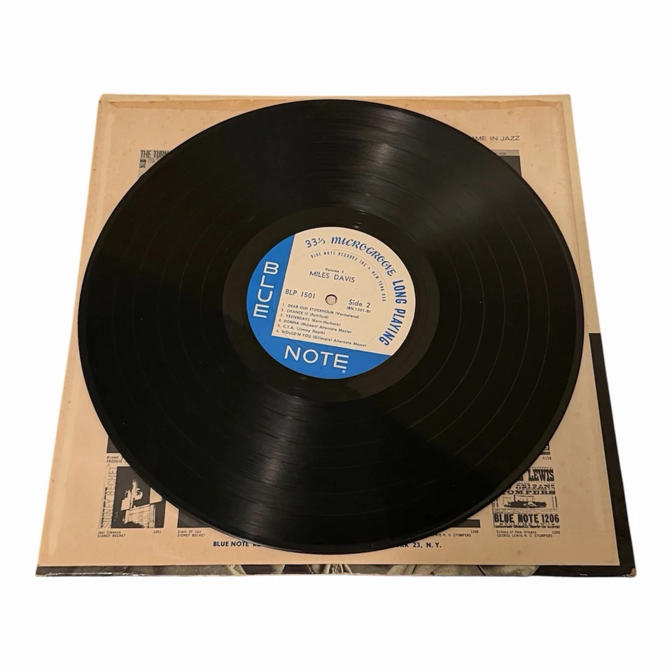 Miles Davis Volume 1 LP Blue Note Records Ear BLP 1501 RVG - Image 4 of 4