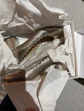 Chloé Scalloped Pumps Grey Glitter Size 39 Brand New w/ Box