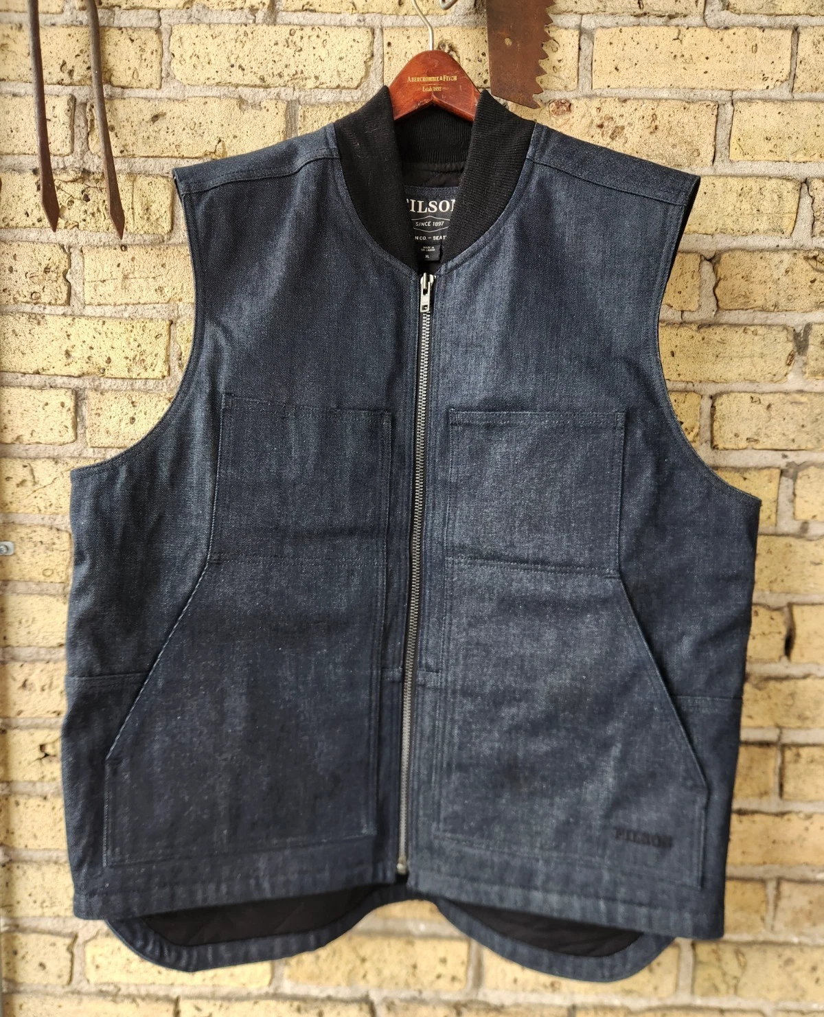 Filson Raw Indigo Denim Primaloft Insulated Work Vest Men’s XL X-Large Workwear