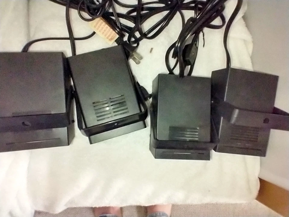 4x Mini Strobe Light - Adjustable - Special Effects - Image 4 of 4