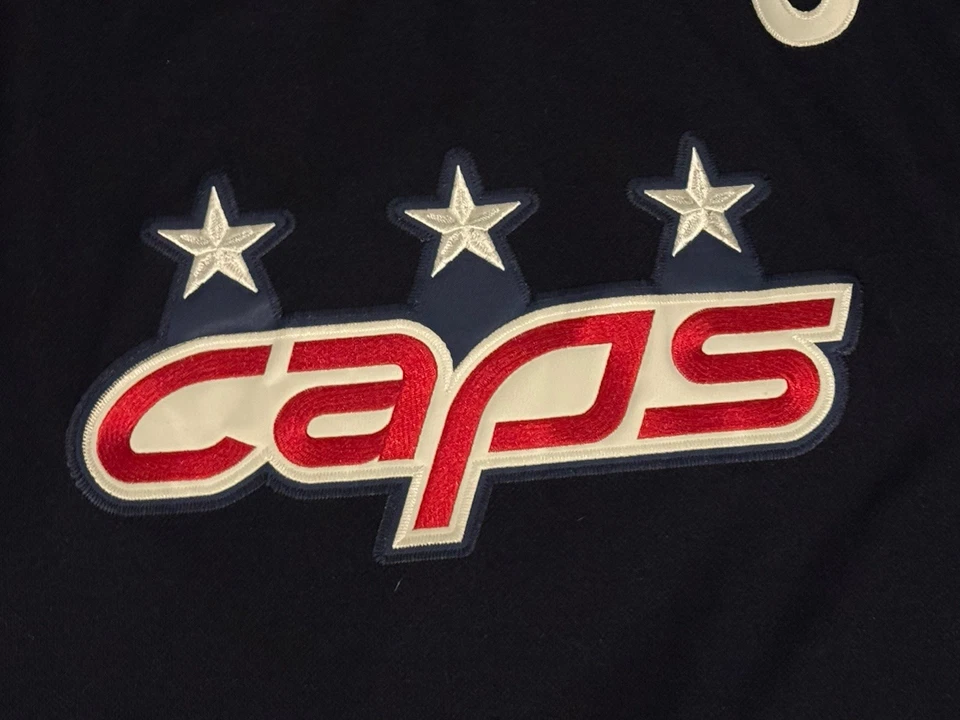 Camiseta Adidas Alex Ovechkin Washington Capitals 2018 NHL Stadium Series Talla 52 Foto 3 de 4