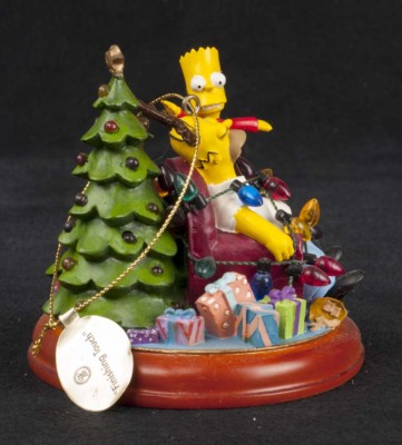 Simpsons Bradford Finishing Touch Illuminated Christmas Ornament