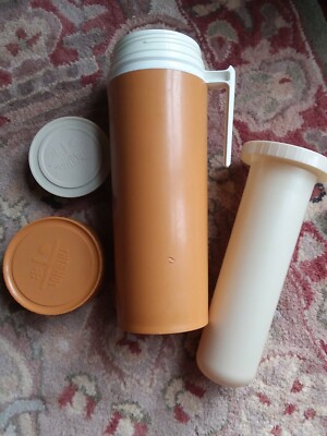 Thermos Vintage Insulated Vacuum  Harvest Gold King Seeley 1 QT 7402 mid century