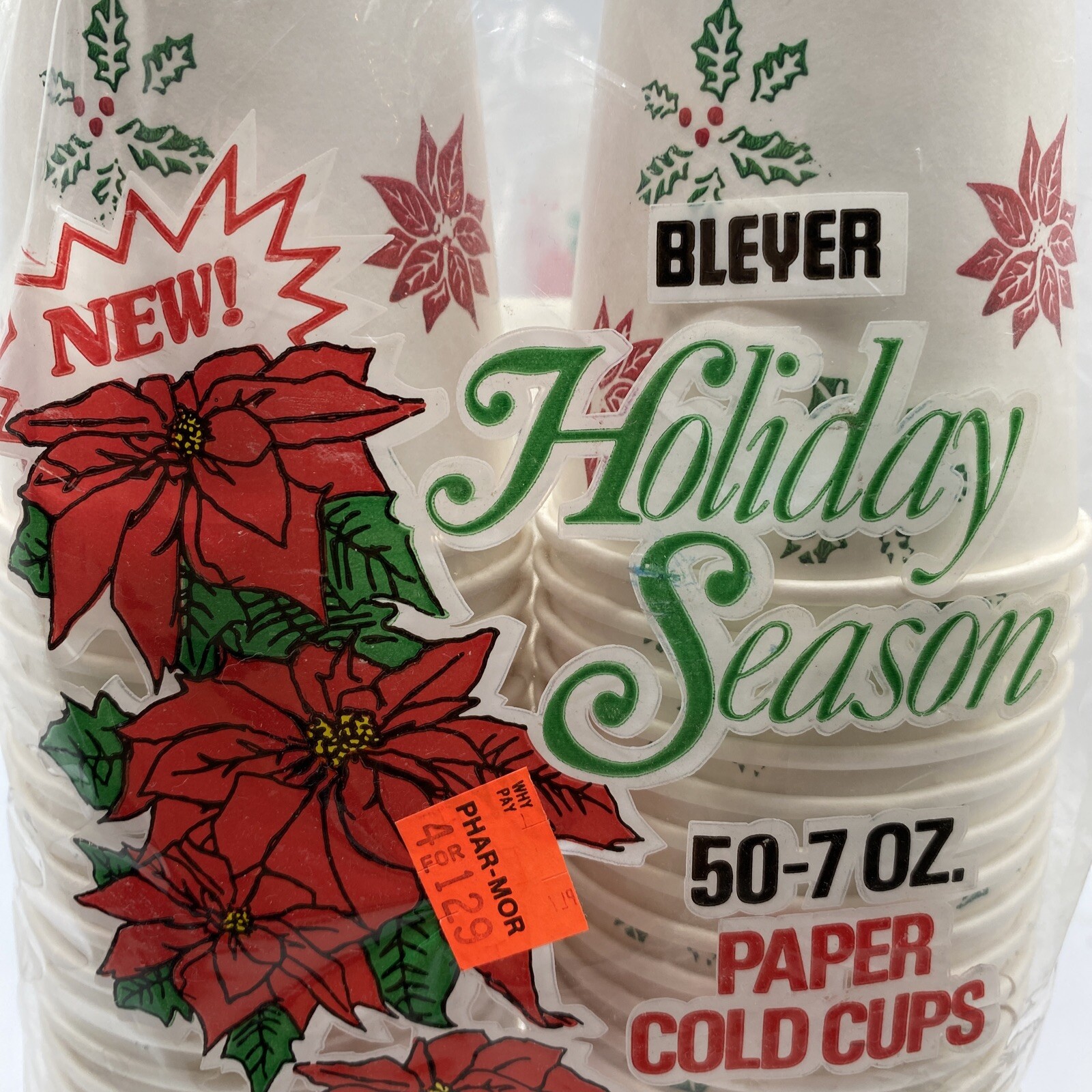 VTG Lot Paper Cups Bleyer Holiday Pack of 50 & One Pack Of 20 Plastic