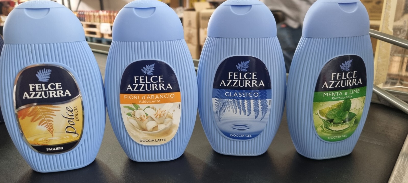 Foto 2 di 2