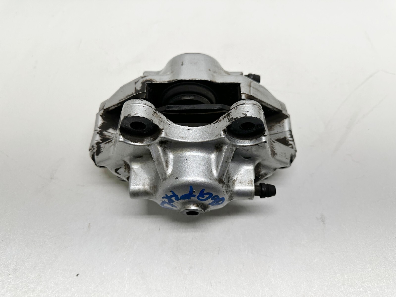 H40460 2003-2008 MASERATI QUATTROPORTE M139 REAR BRAKE CALIPER BREMBO LH Side
