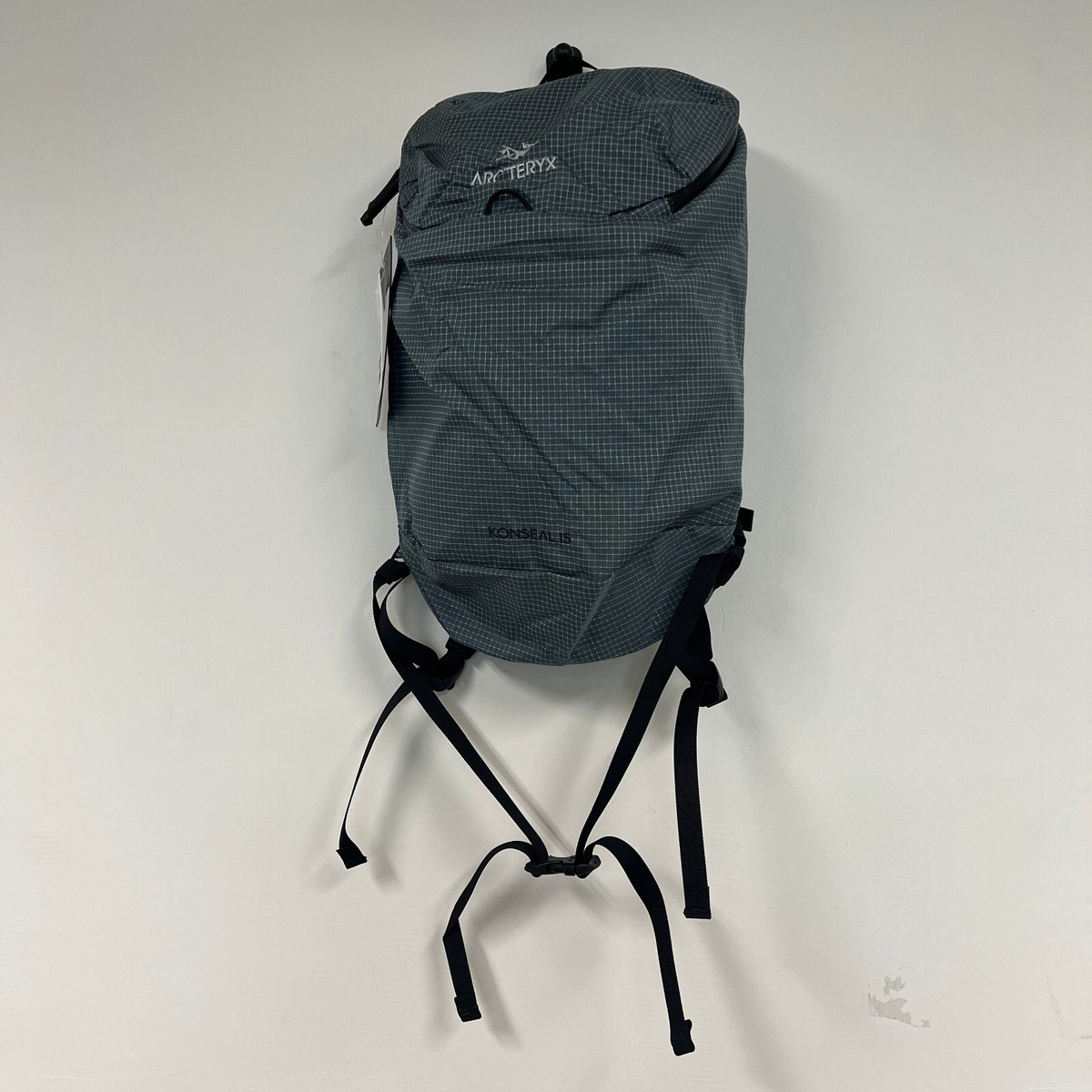 Arc'teryx Konseal 15 Backpack Neptune 4998 Brand New | eBay Arc'teryx Konseal 15 Backpack Neptune 4998 Brand New | eBay