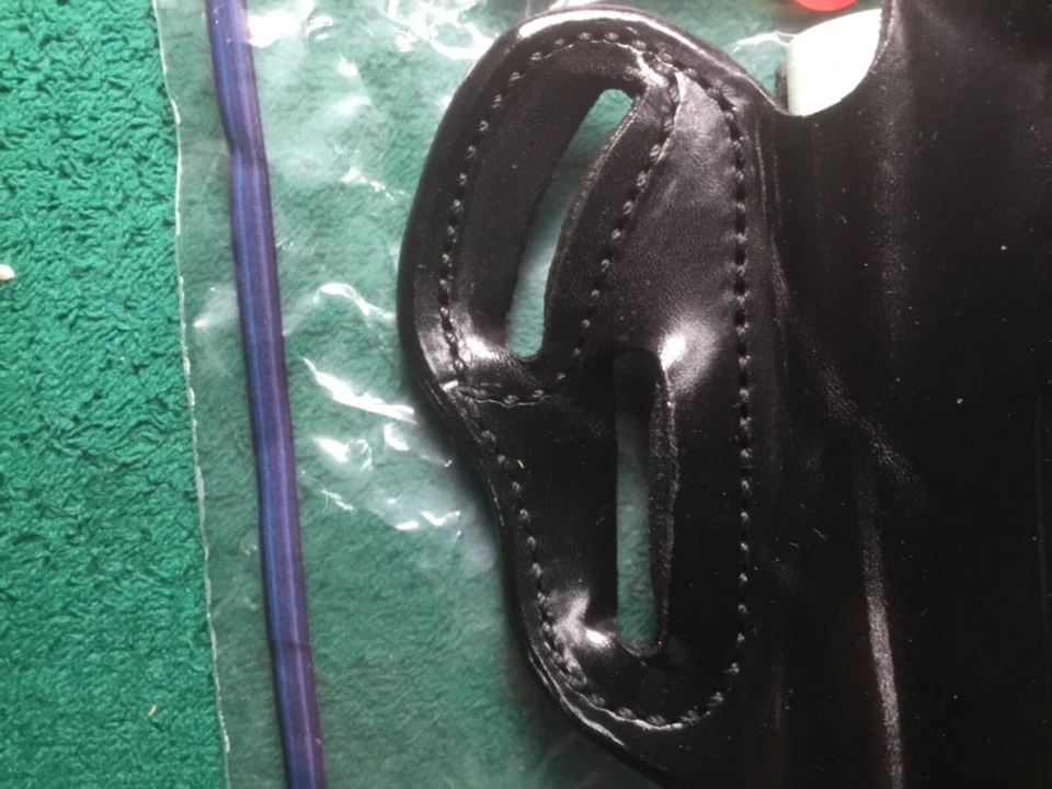 Desantis Speed Scabbard Colt Officers,Defender or similar LH black leather - Image 4 of 4