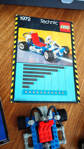 Vintage LEGO Technic Bundle 1972, 8810 (x2), 8815, 8820, 8832 in plastic box (1) - Picture 8 of 19