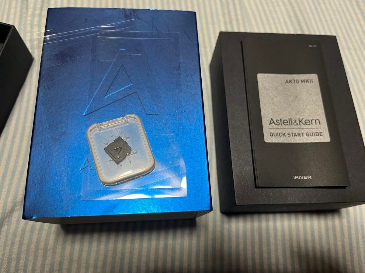 Astell&Kern AK70 MKII Marine Blue 64GB Digital Audio Player Used Astell&Kern AK70 MKII Marine Blue 64GB Digital Audio Player Used