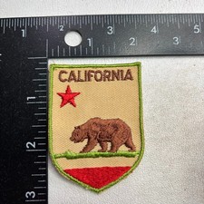 Vintage Brown Bear State Flag Theme California Patch (Travel & Tourism) S64Q