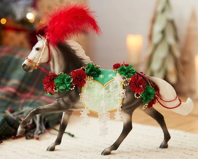 Breyer NEW * Christmas in Bloom * 2025 Holiday Flash Traditional