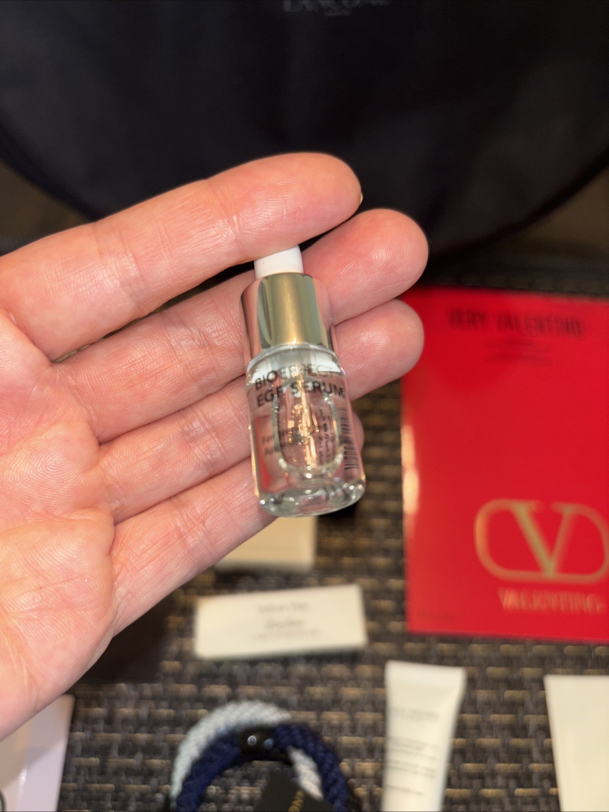 Armani La Mer Valentino Tom Ford beauty bag holiday gift Set Girl 🎁 $299 p thumbnail 4