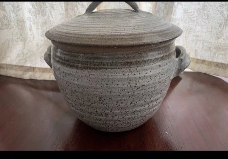 ORIENTAL IRONSTONE CERAMIC COVERED STEAMER POT. Vintage