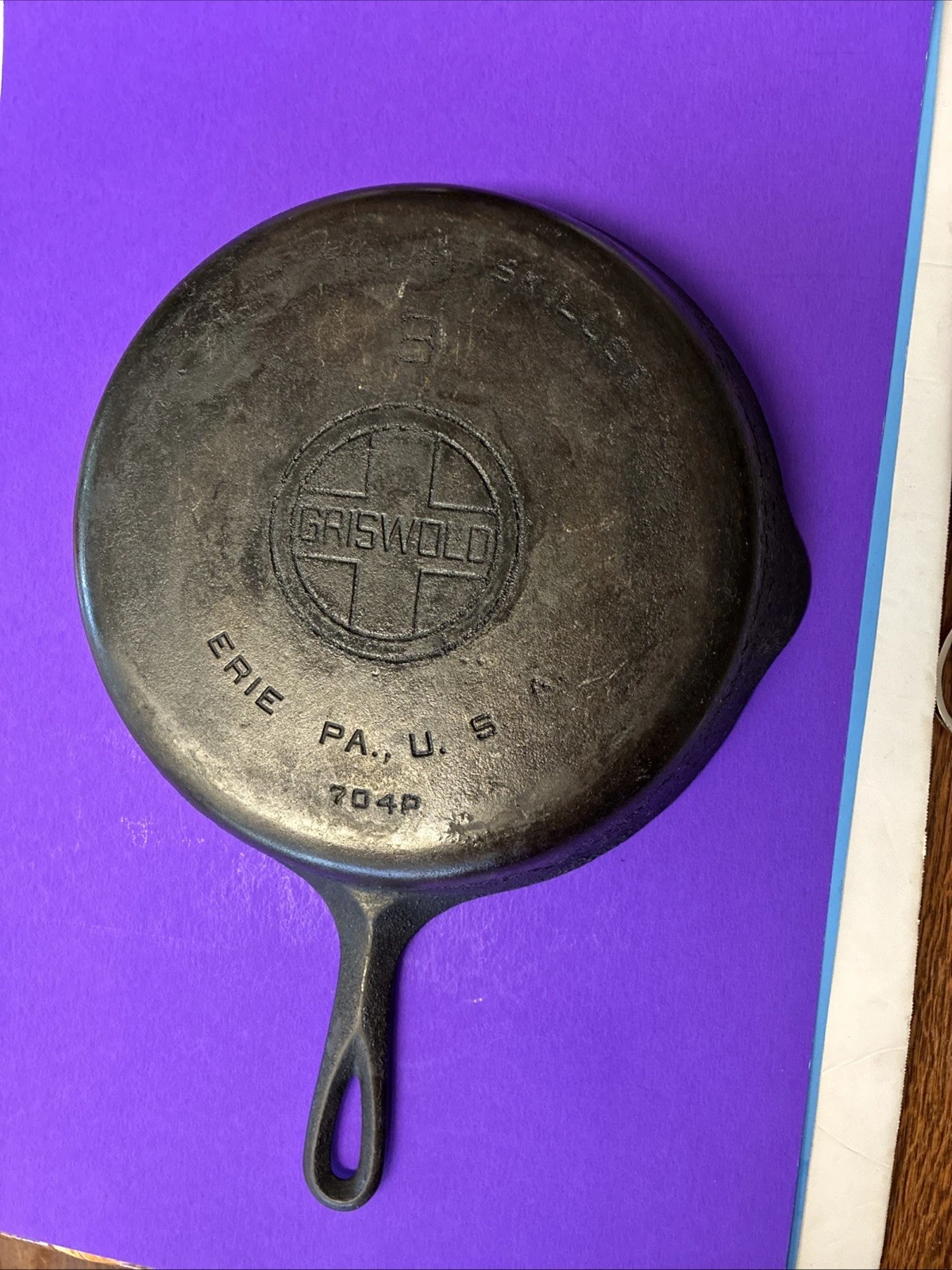 GRISWOLD Cast Iron SKILLET # 8 LARGE BLOCK LOGO 704 P No Wobble