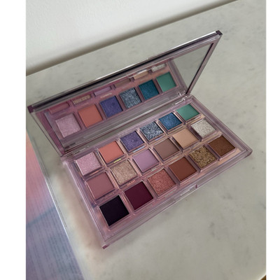 Huda Beauty Mercury Retrograde Lidschattenpalette 18 Farben Matt Glitzer