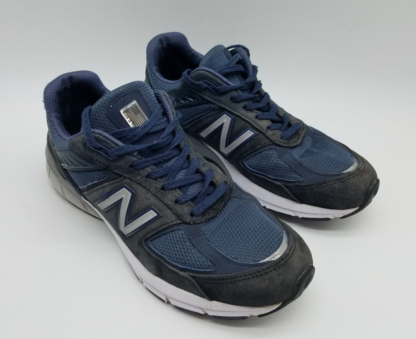 New Balance 990v5 Made In USA Men's Size 10 Running Shoes Blue Black