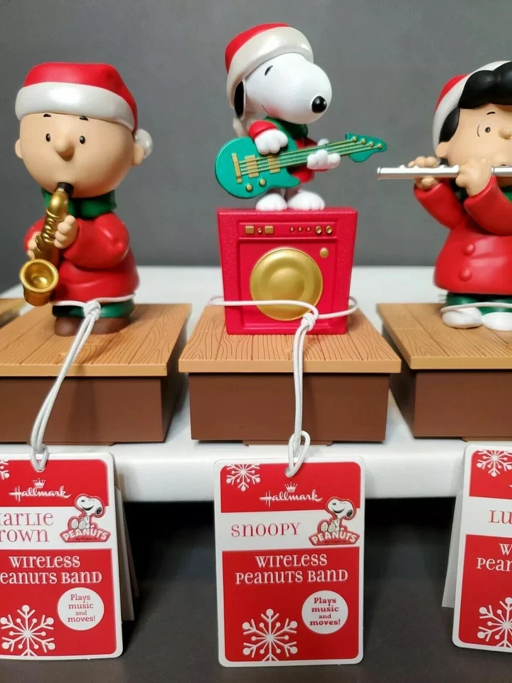 Hallmark Peanuts Christmas Wireless Band Set of 5 Linus, Charlie Brown, Lucy NWT - Image 4 of 4