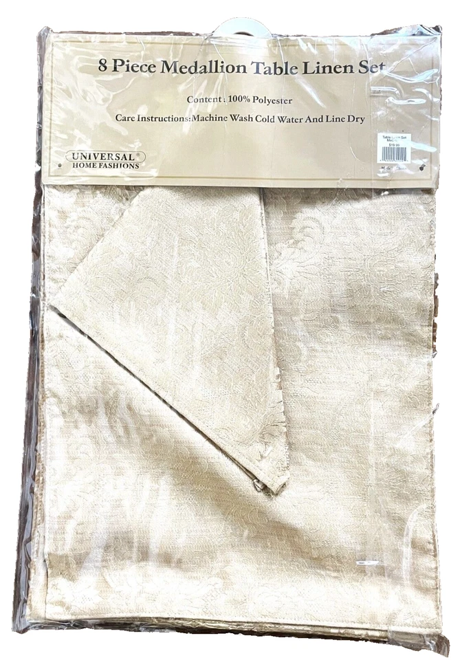 8 Piece Gold Damask Medallion Pattern Table Linen Set 4 Placemats & 4 Napkins - Image 2 of 4