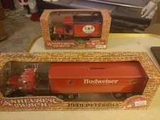 NEW LOT/ 2 1997 Ertl Anheuser Busch-Budweiser 1948 Peterbilt/1925 KENWORTH bank