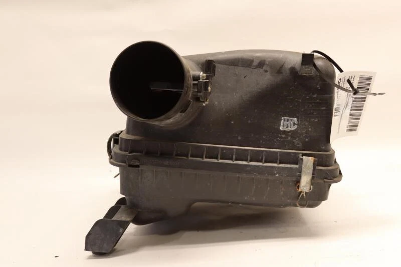 2010 2011 2012 2013 Toyota Sequoia Air Cleaner Intake Filter Box OEM — 第 3/4 张图片