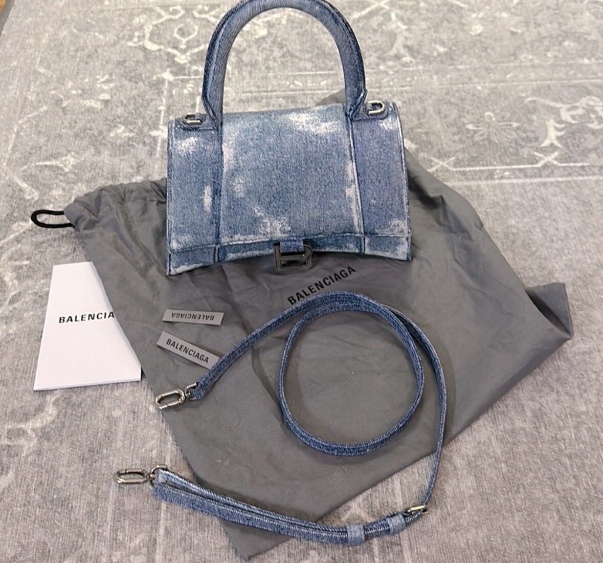関税送料無料【BALENCIAGA】HOURGLASS TOP HANDLE バッグ Balenciaga Hourglass XS top-handle Bag | Black | FARFETCH