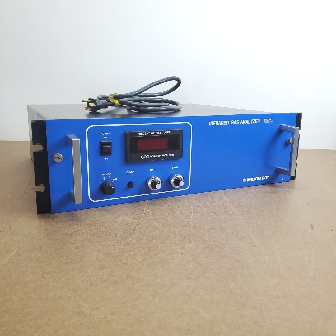 Fuji Electric Infrared Gas Analyzer 3300A Milton Roy Co2 Range 400/800/1000