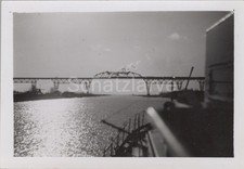 Foto, Vorpostenboot Hirsch, Kaiser-Wilhelm-Kanal Dampflok auf Brücke (MJ-46)1025