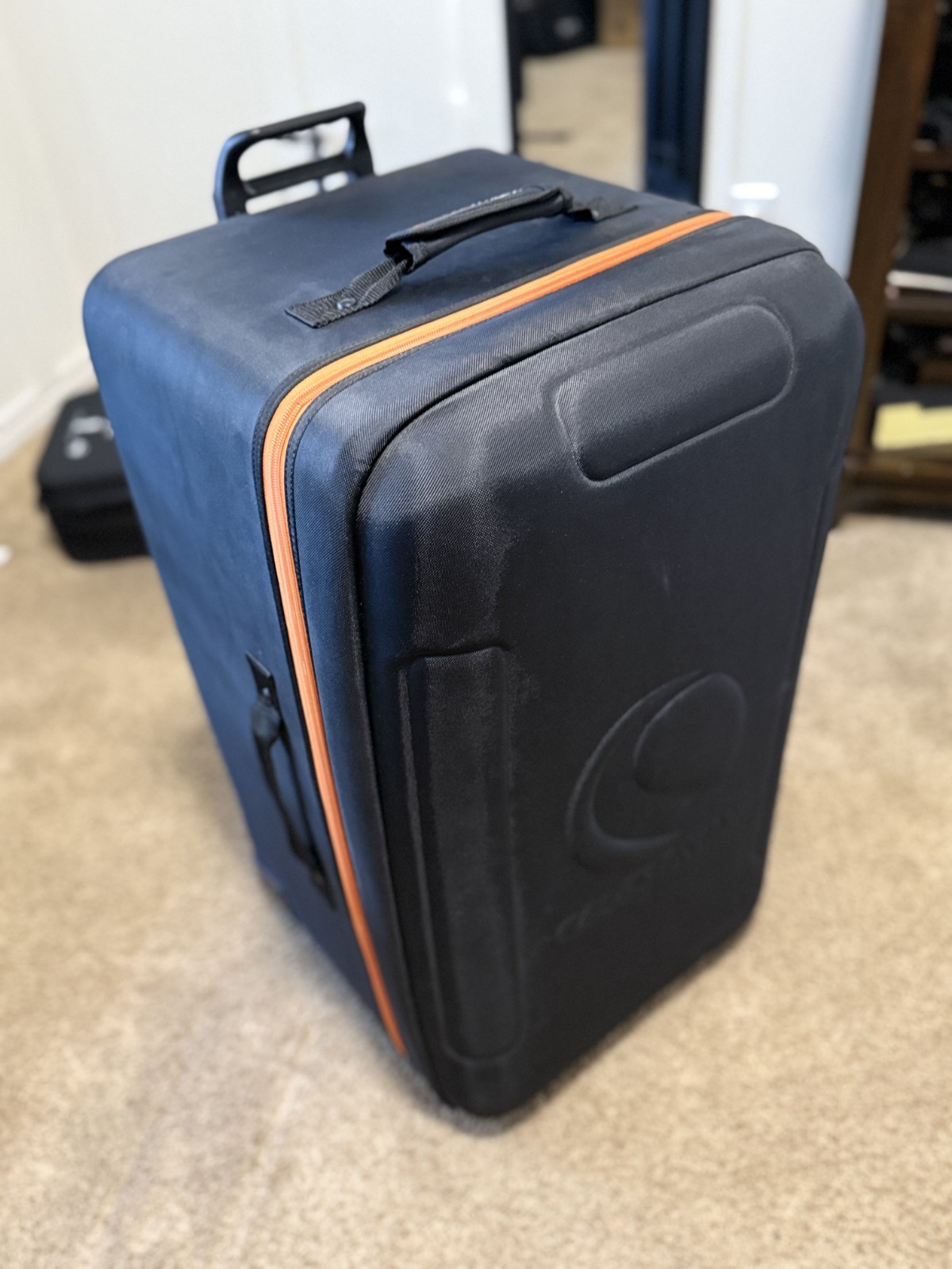 Celestron RASA 8" Astrograph + Dew Heater Ring + Camera Adapter + Hard Case