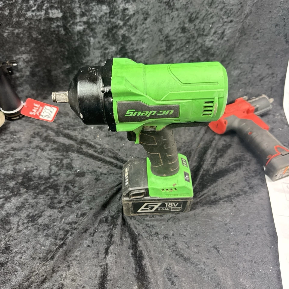 Snap On Tool CT9050G GREEN 18V Brushless 1/2" Cordless Impact w/Battery - Image 2 of 3