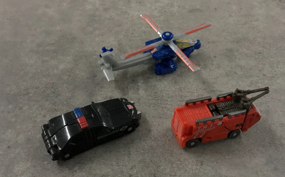 Transformers Robots in Disguise (2001) Divebomb, Strongarm & Firebot Figures - Image 4 of 4