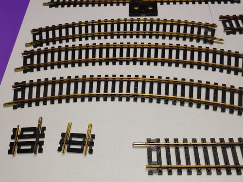LOT OF 13 ASSORTED SECTIONS ATLAS HO SCALE BRASS BLACK USED TRAIN LOCOMOTIVE LOT - Picture 2 of 9