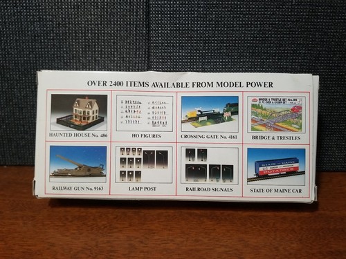 HO Scale "Norfolk & Western" NW 177504 2-bay Cement Hopper Freight Train Car - Picture 2 of 10