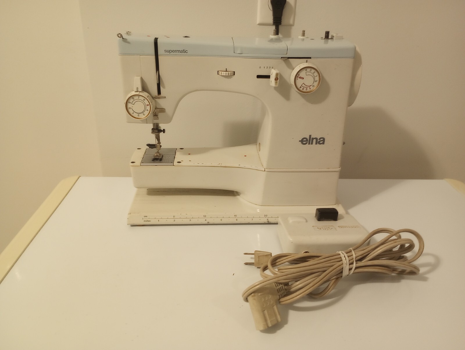 Vintage Elna Supermatic 62C FreeArm Sewing Machine w/ Foot Pedal