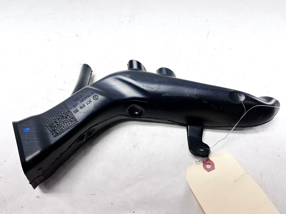 09-17 VOLKSWAGEN PASSAT CC FRONT RIGHT SIDE HVAC AC AIR DUCT VENT TUBE PIPE OEM - Image 2 of 3
