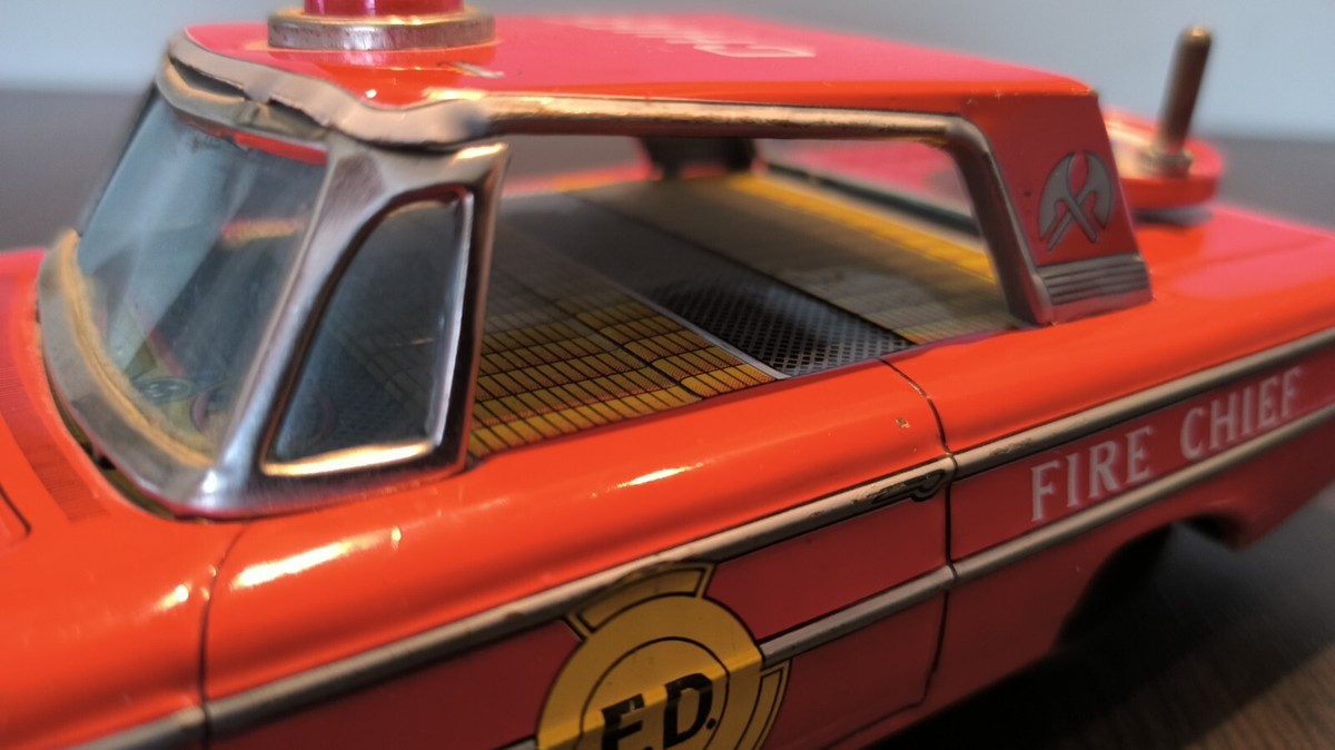 レア　消防車 FIRE CHIEF CAR VINTAGE RARE OLD TIN TOY FIRE CHIEF CAR JAPAN DAIYA FRICTION