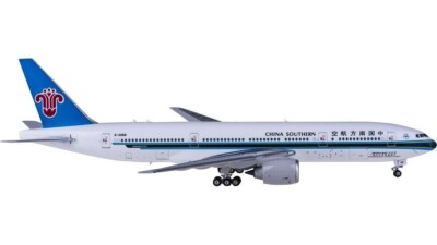 1:400 Phoenix CHINA SOUTHERN BOEING 777-200ER Passenger Airplane Diecast Model