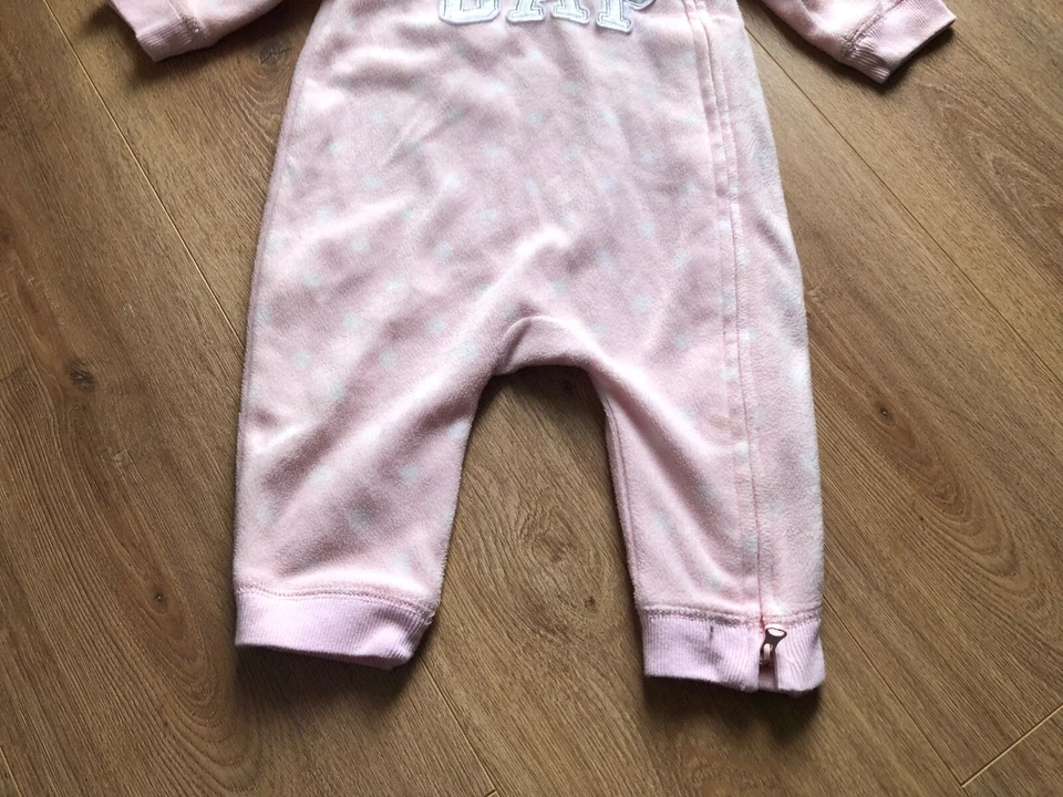 Baby GAP - Mono Body Manga Larga - Talla 6-12 Meses - Rosa - Immagine 3 di 4