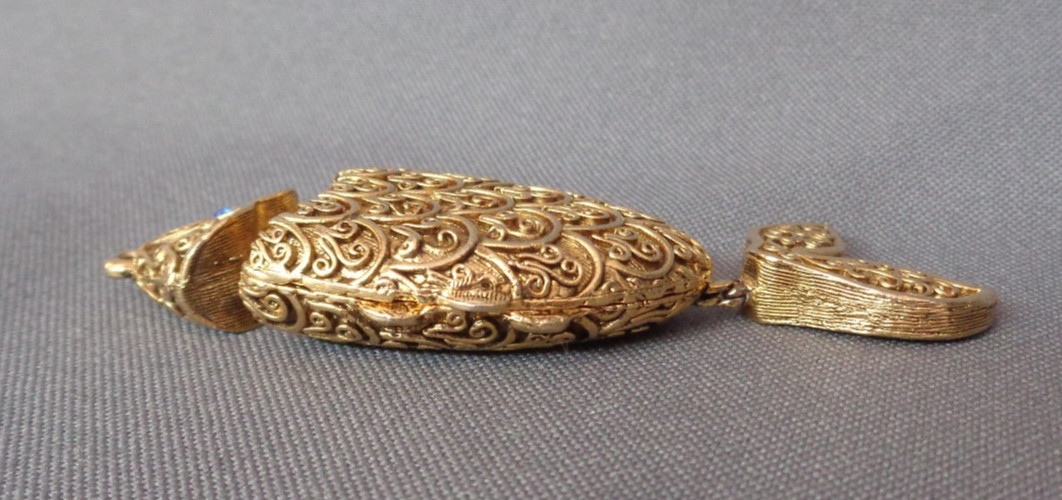 Vintage Max Factor Solid Perfume Articulated FISH… - image 5