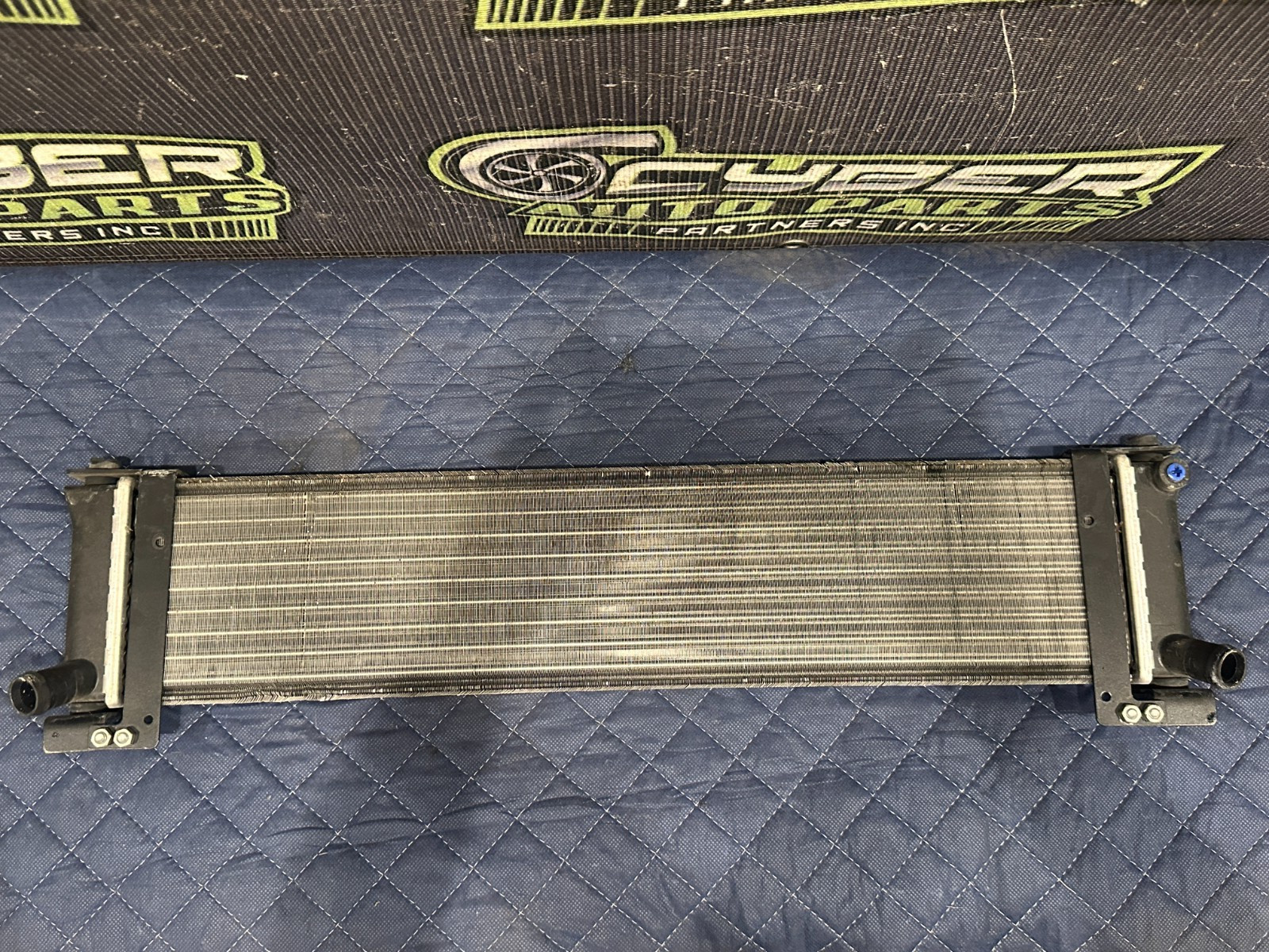 2014 AUDI R8 FRONT ENGINE RADIATOR HELLA 8MK 376 716-651