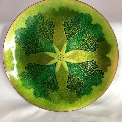 Vtg MCM Copper Enamel ANNEMARIE DAVIDSON 6  Bright LIME GREEN STAR DESIGN Plate